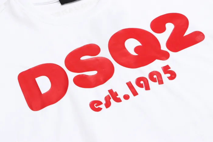 MAGLIE DSQUARED2 (SCEGLI COLOR.)