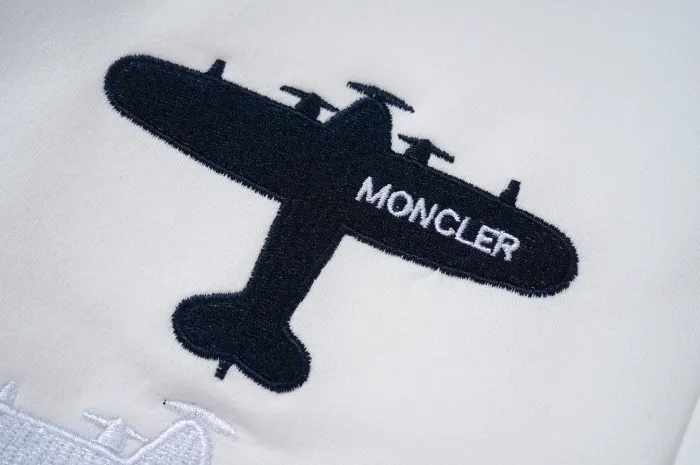PANTALONCINI MONCLER (SCEGLI COLOR.)