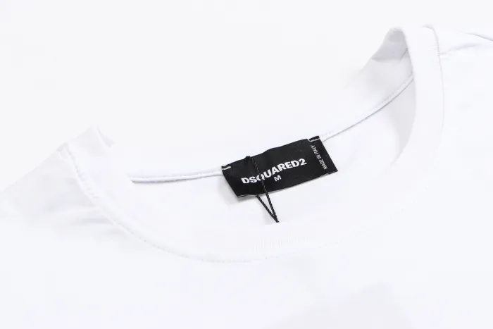 MAGLIE DSQUARED2 (SCEGLI COLOR.)